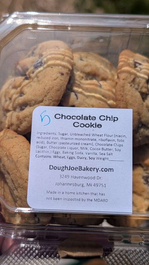 8-Pack Chocolate Chip Cookies