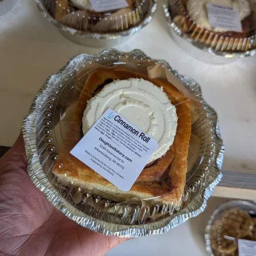 Jumbo Cinnamon Roll Circle